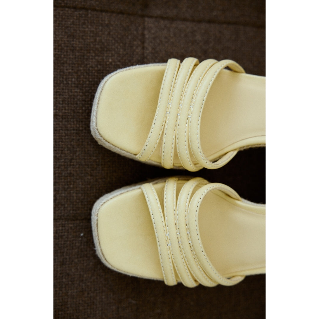 Matisse Footwear Sunnie wedge sandal Butter