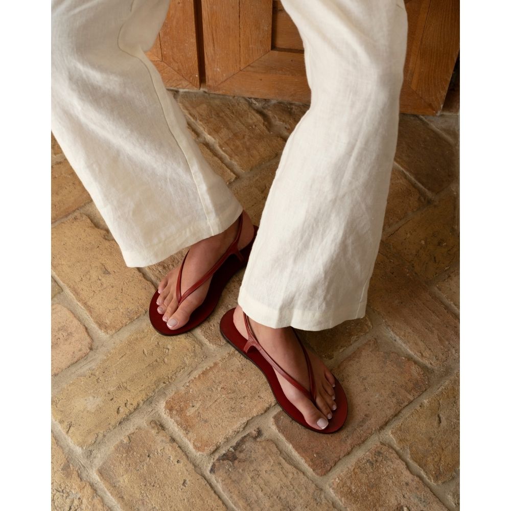 Matisse Footwear Lee thong sandal Cherry