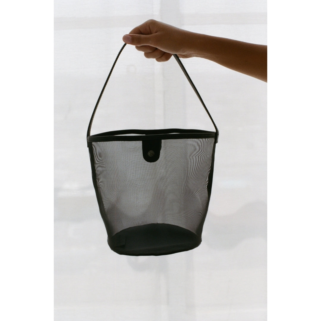 Matisse Footwear Vancouver mesh bucket bag Black