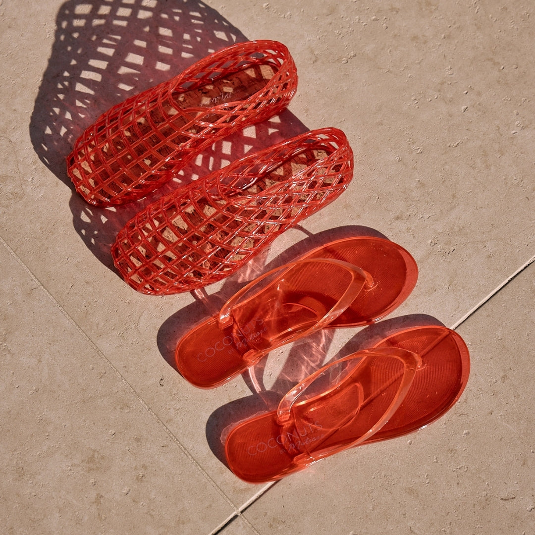 Matisse Footwear Olsen flip flop sandal Cherry Red