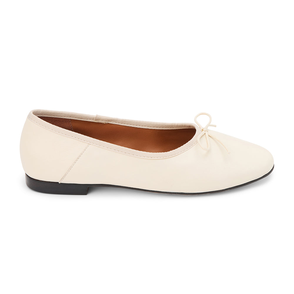 Matisse Footwear Marie ballet flat Ivory