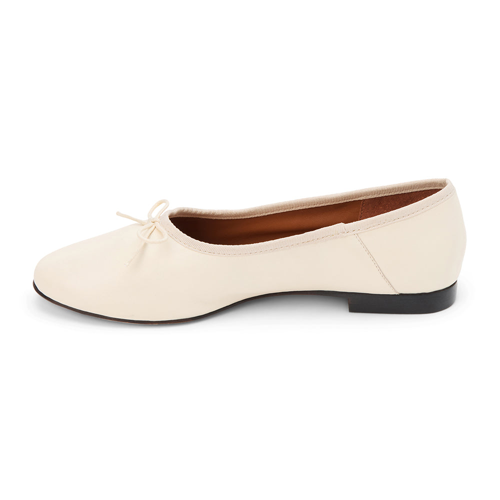 Matisse Footwear Marie ballet flat Ivory