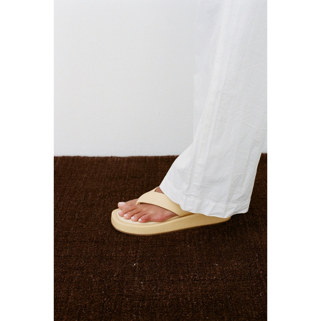 Matisse Footwear Mallorca flip flop sandal Butter